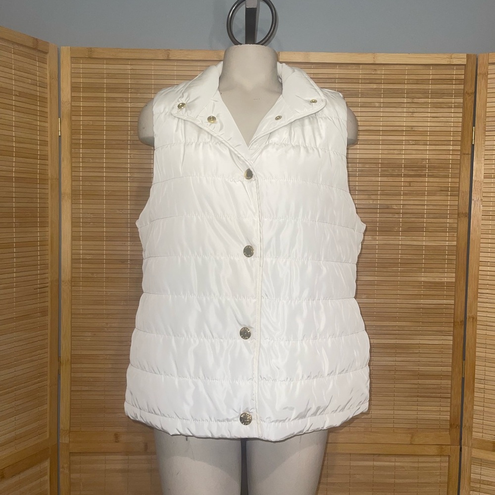 Michael Kors white puffer vest gold button down woman’s large